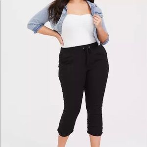 Black torrid crop pants